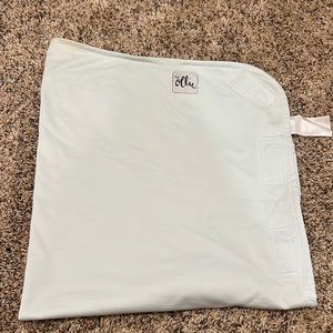 Mint Color Ollie Swaddle
